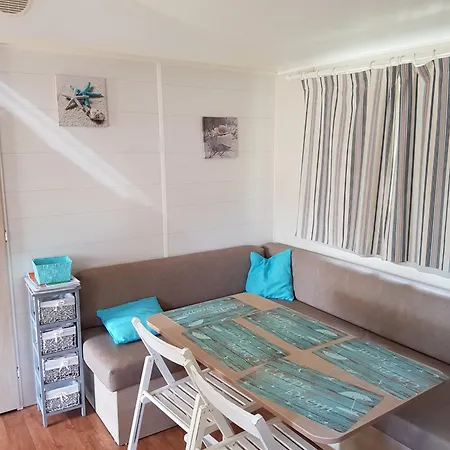 Feriehus Mobilhome Le Repaire De *